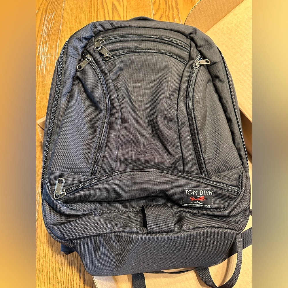 Tom Bihn Synik 22 Backpack, never carried.
